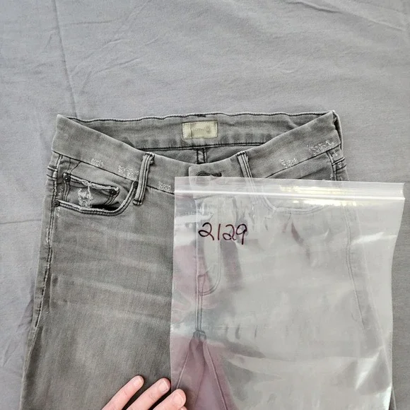 Mother Looker Ankle‎ Fray Jeans Womens 26 Last Chance Saloon Gray Distressed - Picture 11 of 11